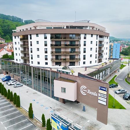 City Center Accommodation - 308 ريشيتسا المظهر الخارجي الصورة