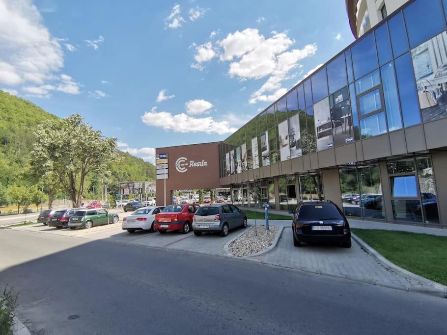 City Center Accommodation - 308 ريشيتسا المظهر الخارجي الصورة