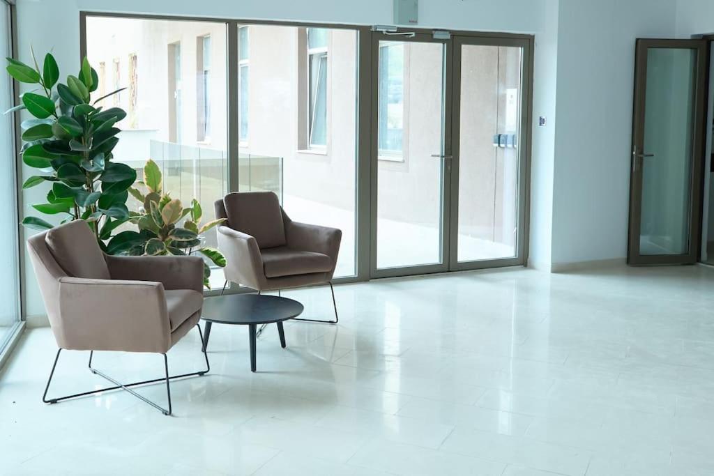 City Center Accommodation - 308 ريشيتسا المظهر الخارجي الصورة