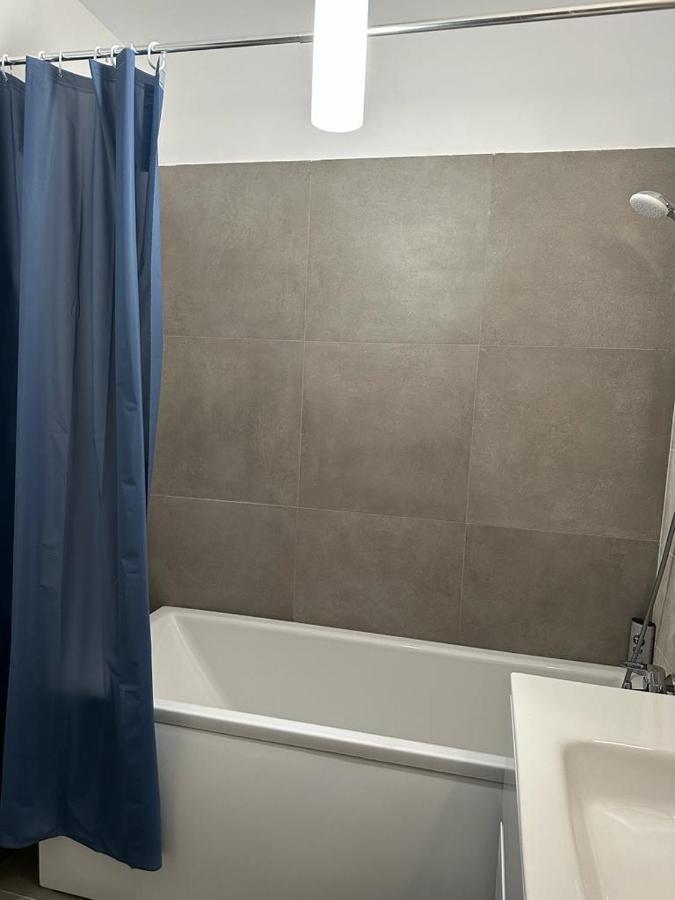 City Center Accommodation - 308 ريشيتسا المظهر الخارجي الصورة