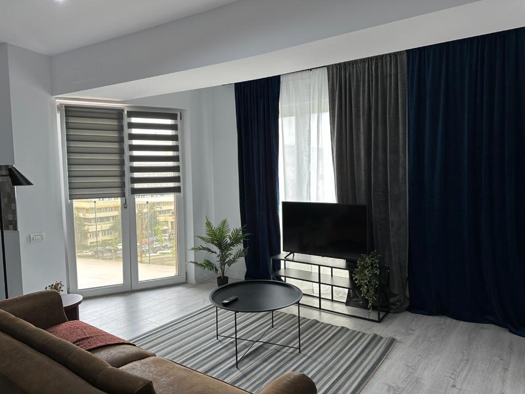 City Center Accommodation - 308 ريشيتسا المظهر الخارجي الصورة