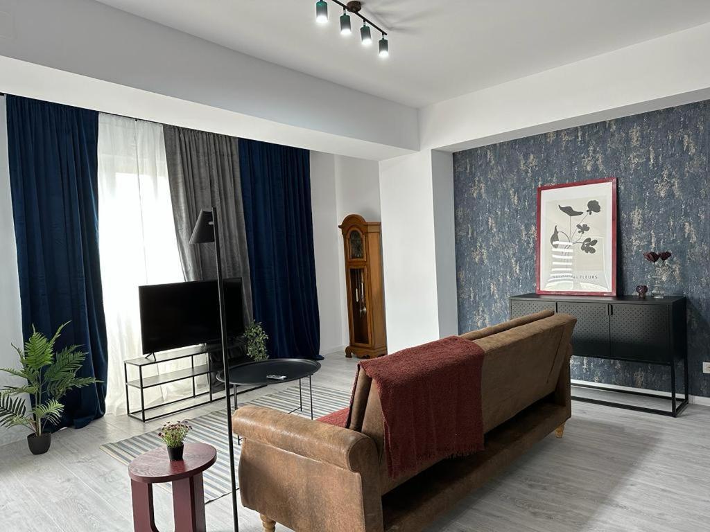 City Center Accommodation - 308 ريشيتسا المظهر الخارجي الصورة